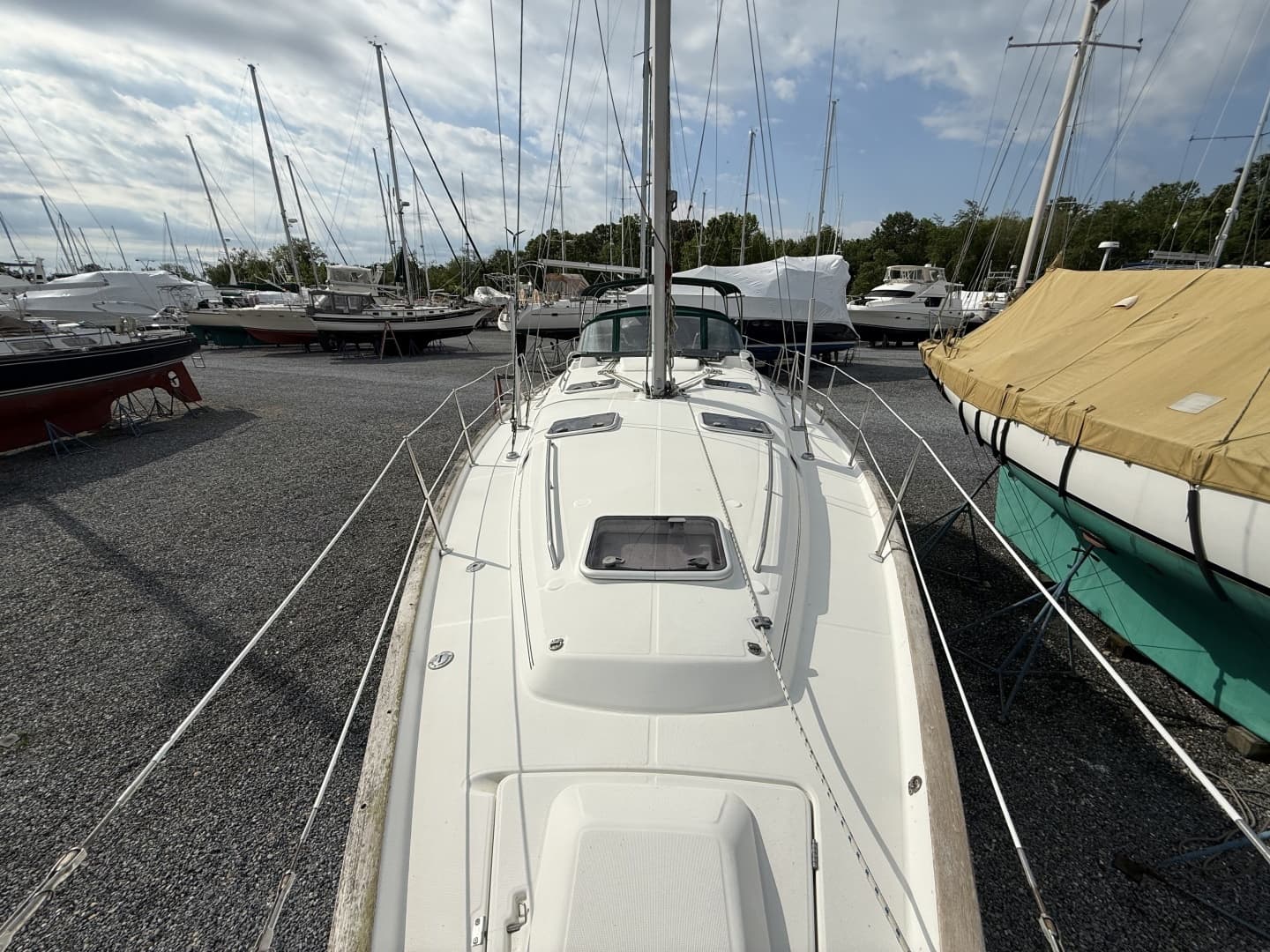 1998 Beneteau 411 - Image 3