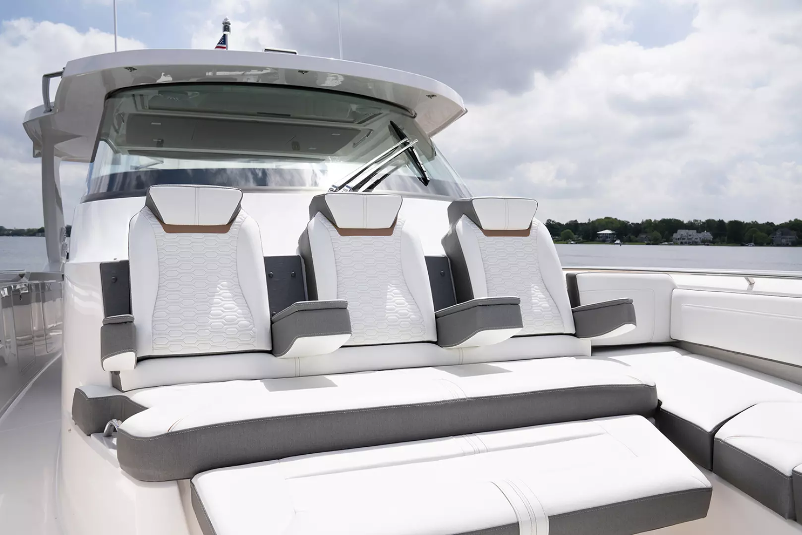 2021 Tiara Yachts 43LS - Image 14