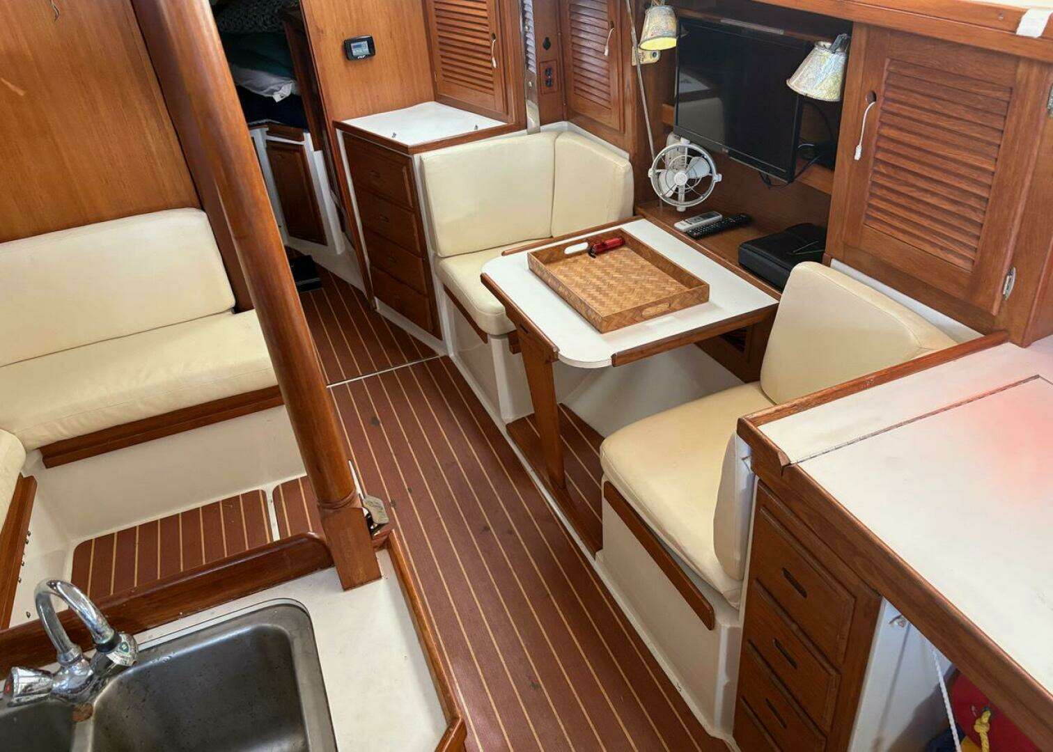 1992 Catalina Sloop - Image 4
