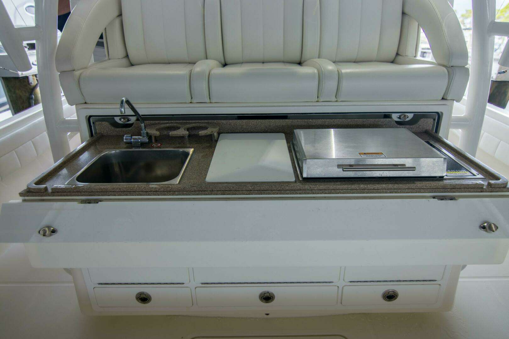 2021 Regulator 41 Center Console - Image 16