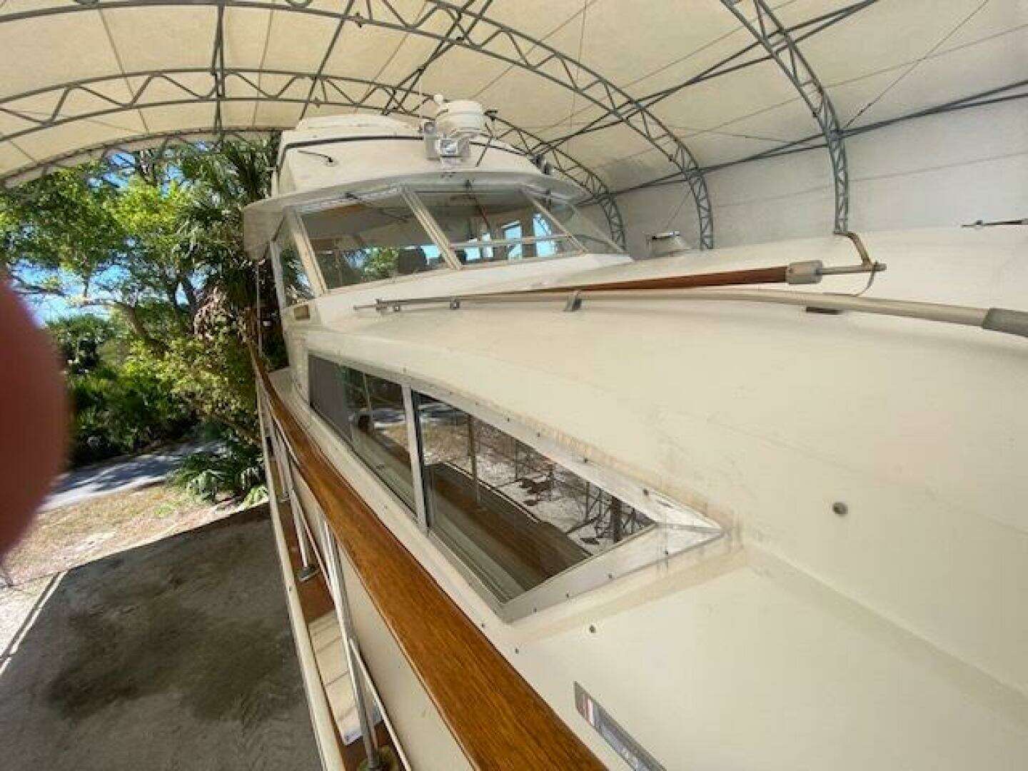 1972 Chris-Craft Commander Flush Deck - Image 6