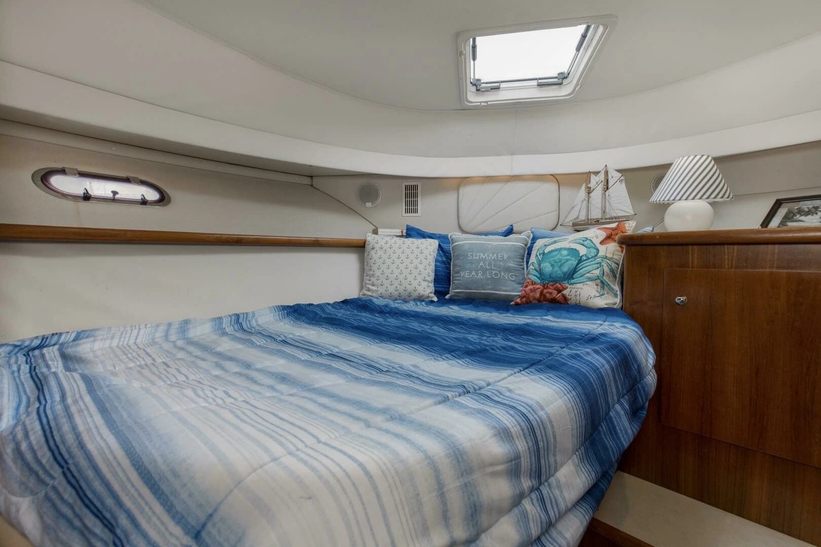 1997 Carver 445 Aft Cabin - Image 13