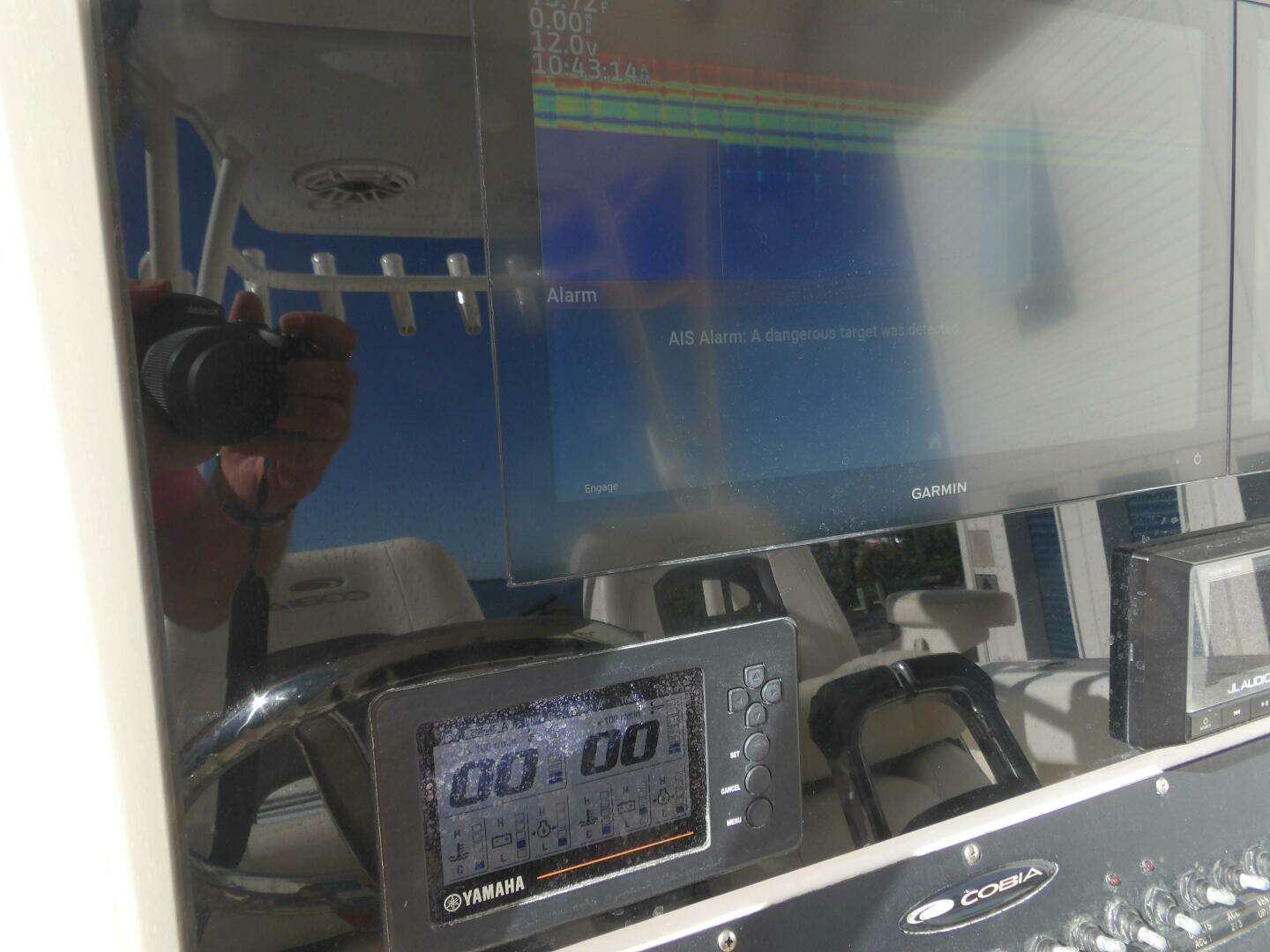 2020 Cobia 320 CC - Image 92