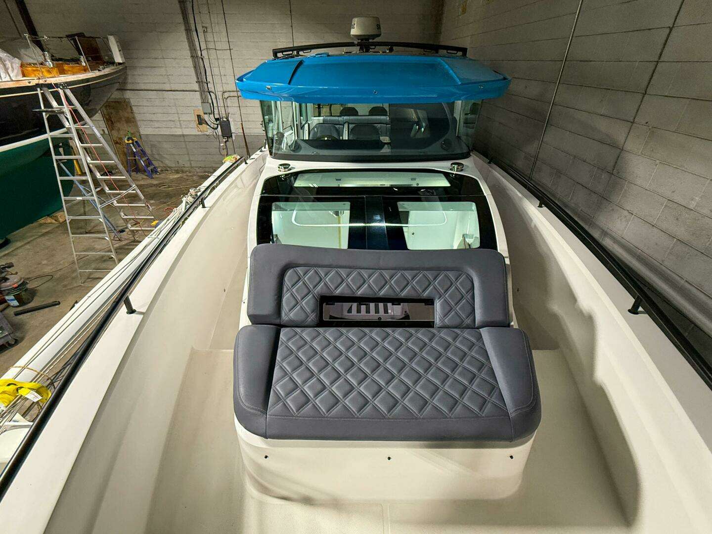 2020 Axopar 37 XC - Image 32