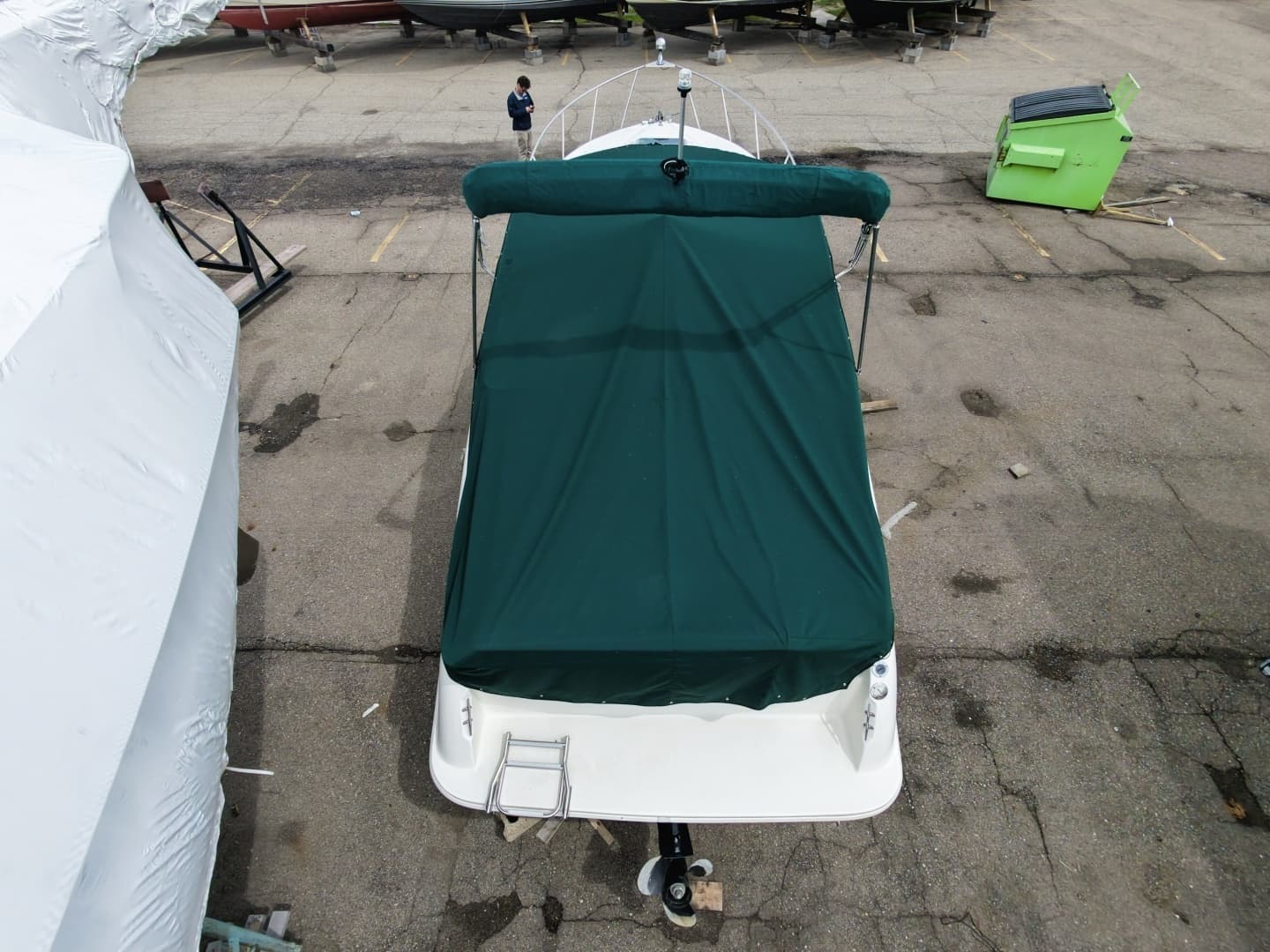 1998 Rinker 266 Fiesta Vee - Image 7