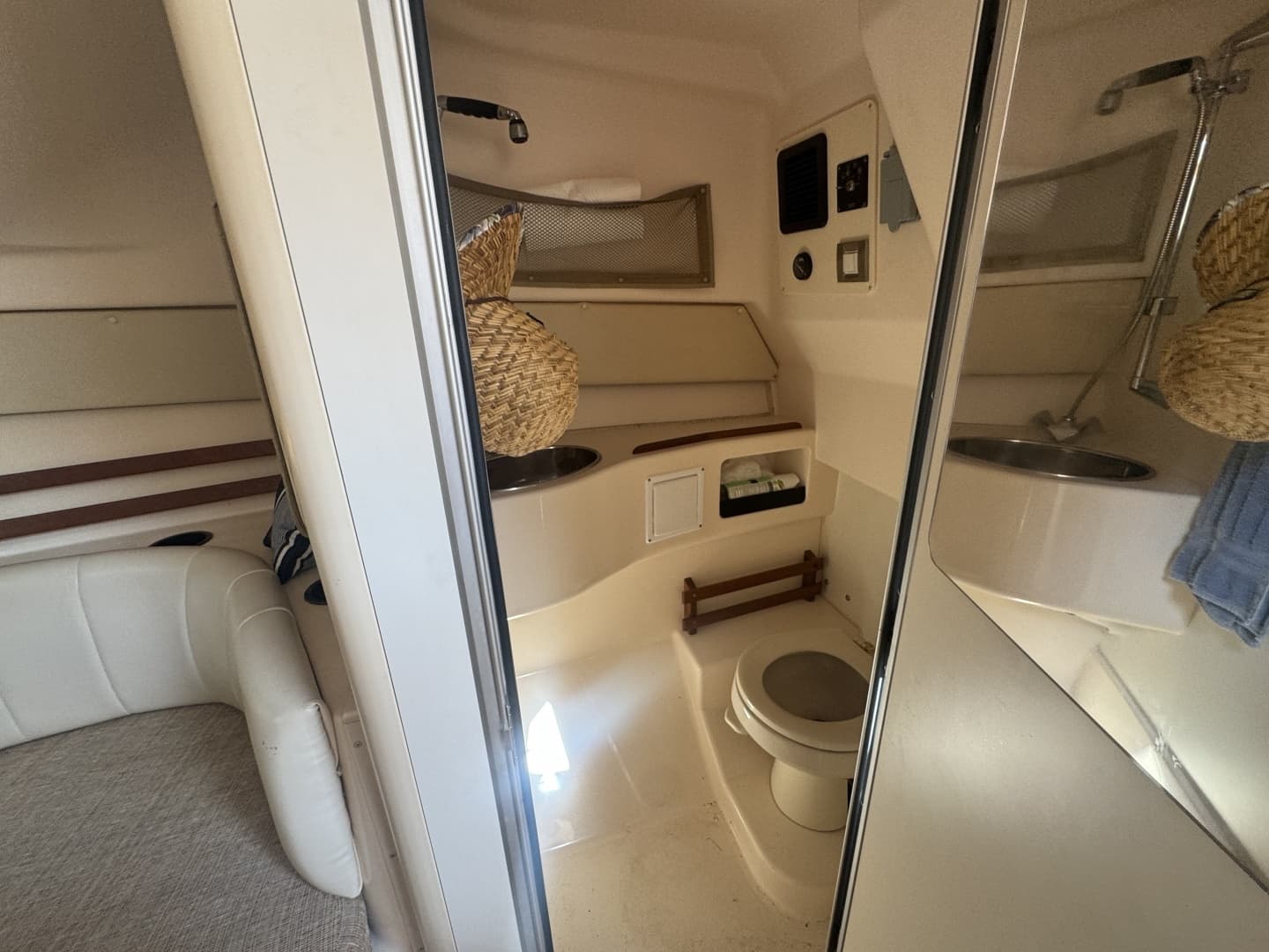 2007 Grady-White 305 Express - Image 25