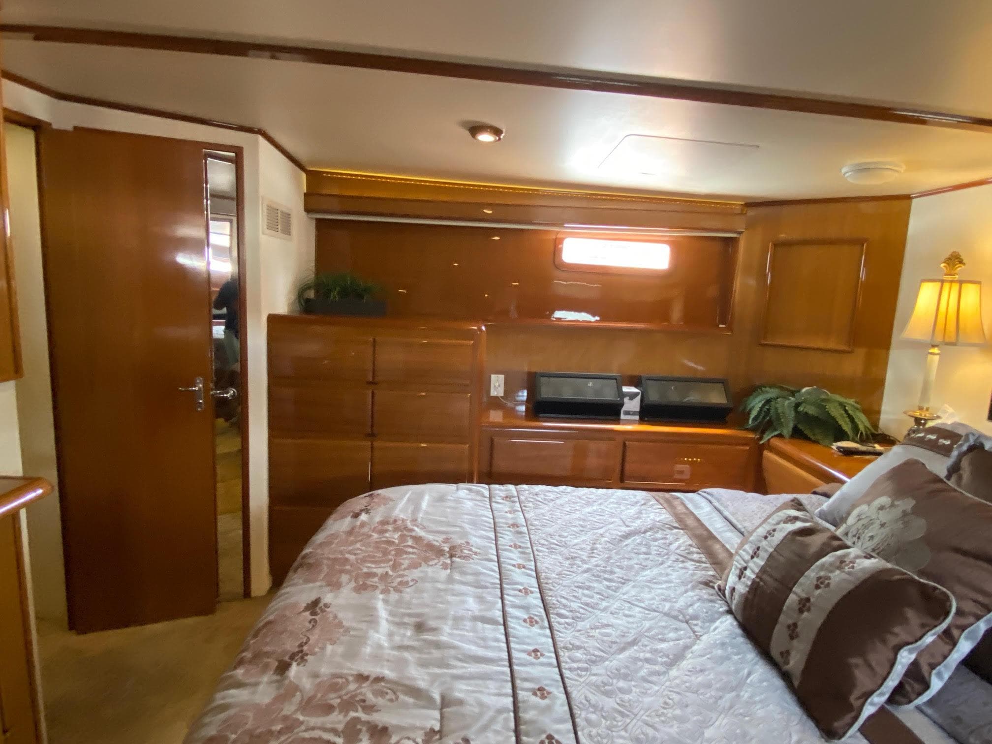 Starboard Master Hanging Locker