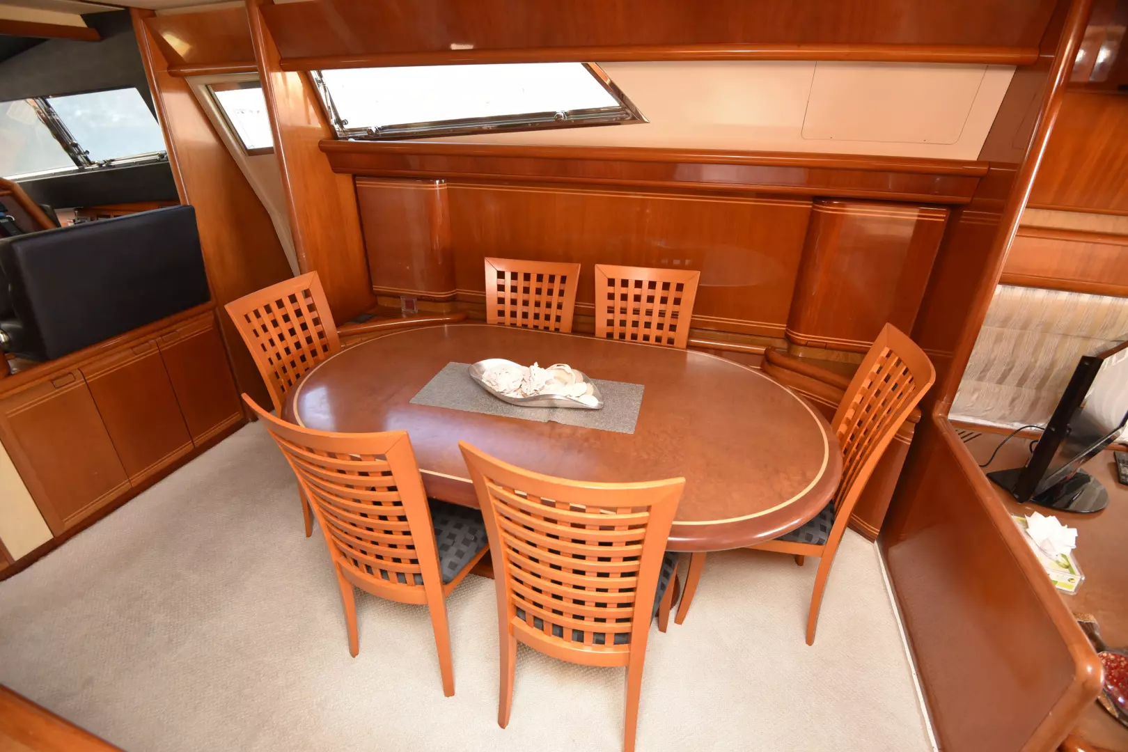 1997 Ferretti Yachts 80 - Image 9