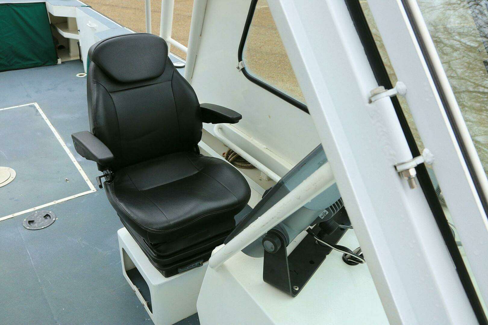2002 SeaArk 25 V Commander SAMA 365 - Image 85