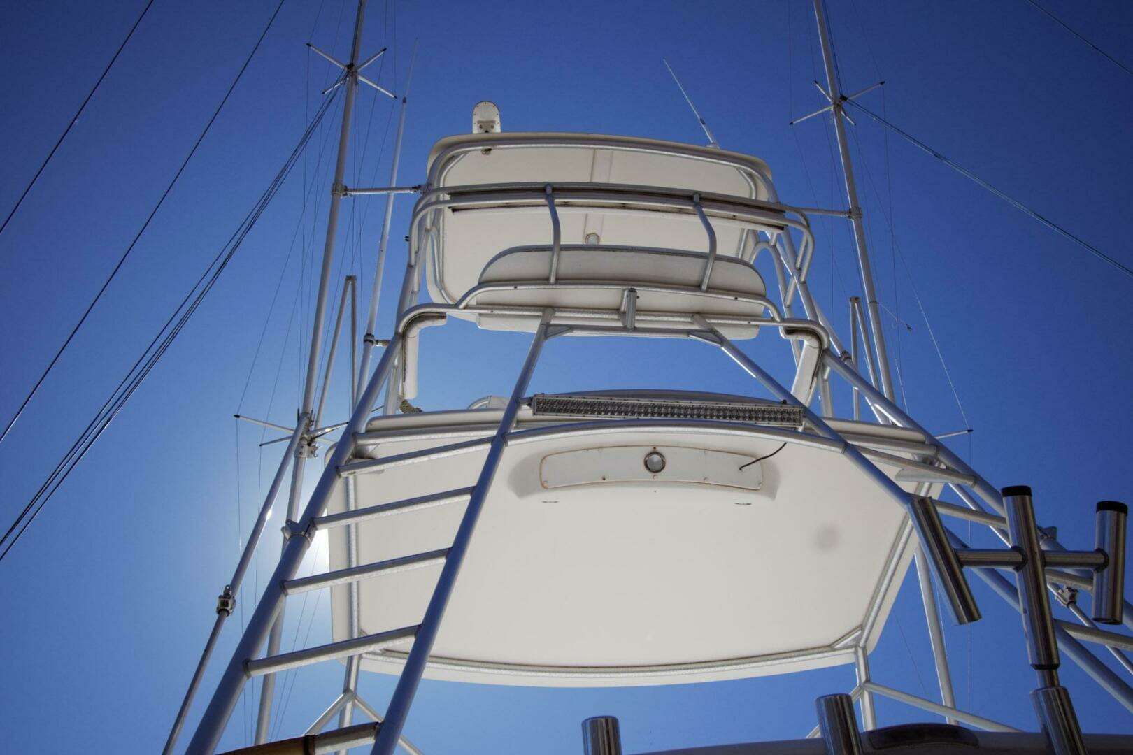 2004 Cabo Express - Image 12