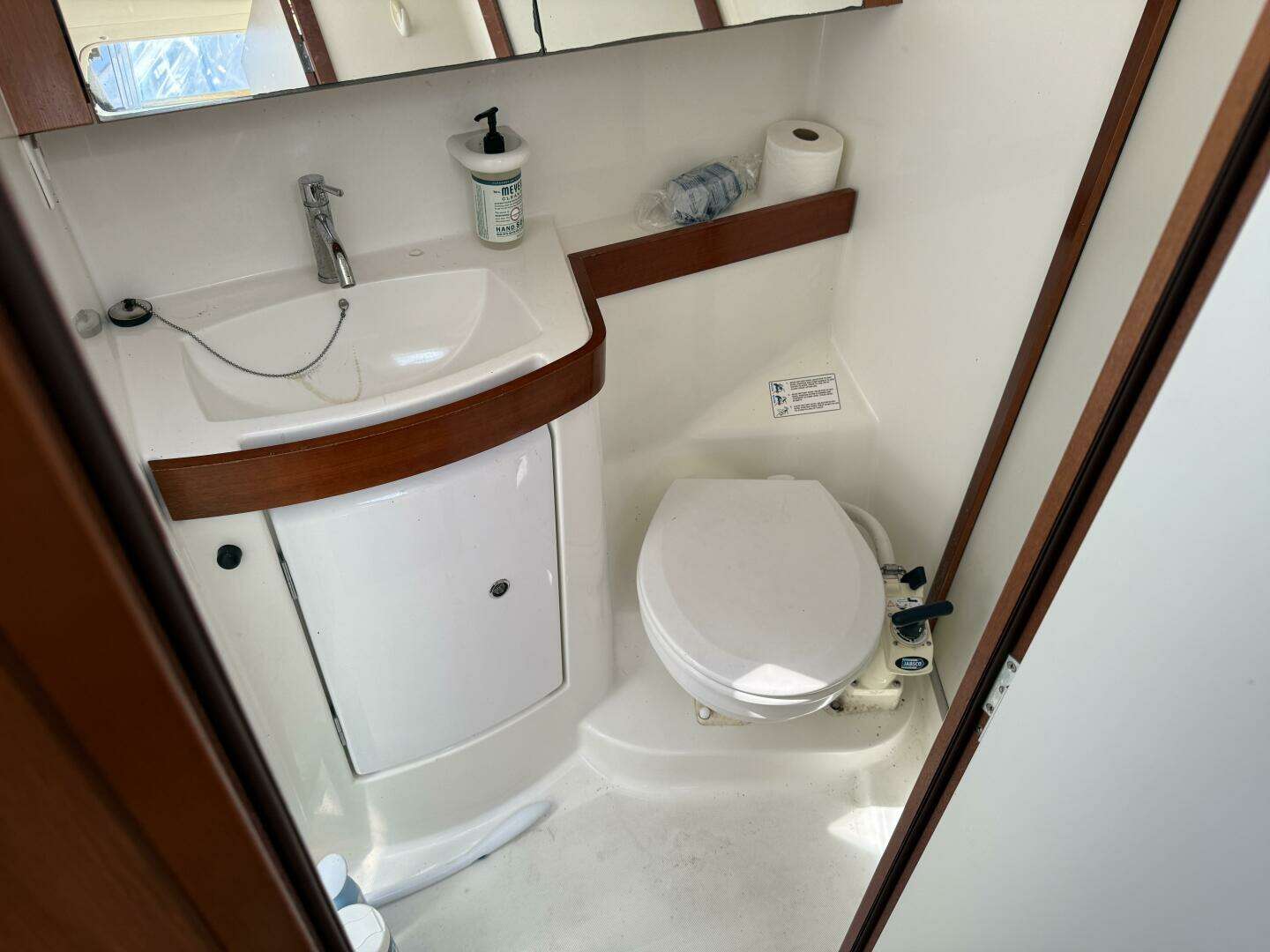 2010 Beneteau Oceanis 43 - Image 70