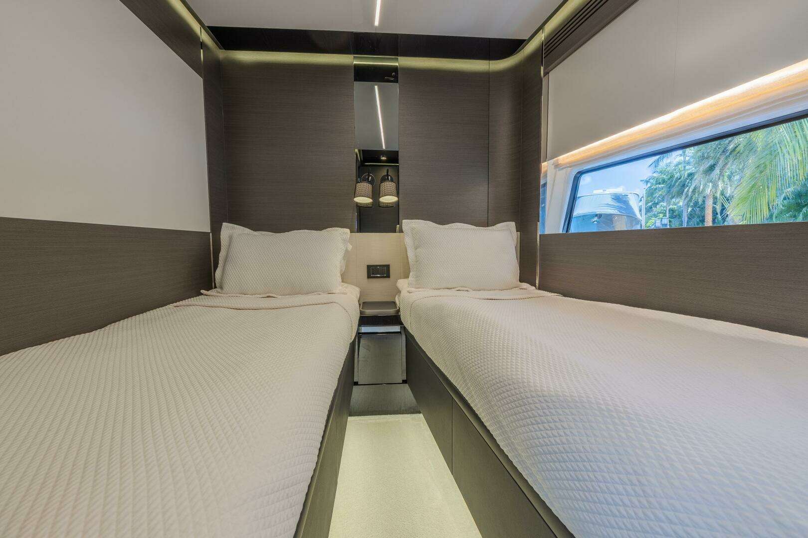 2023 Azimut S8 - Image 56