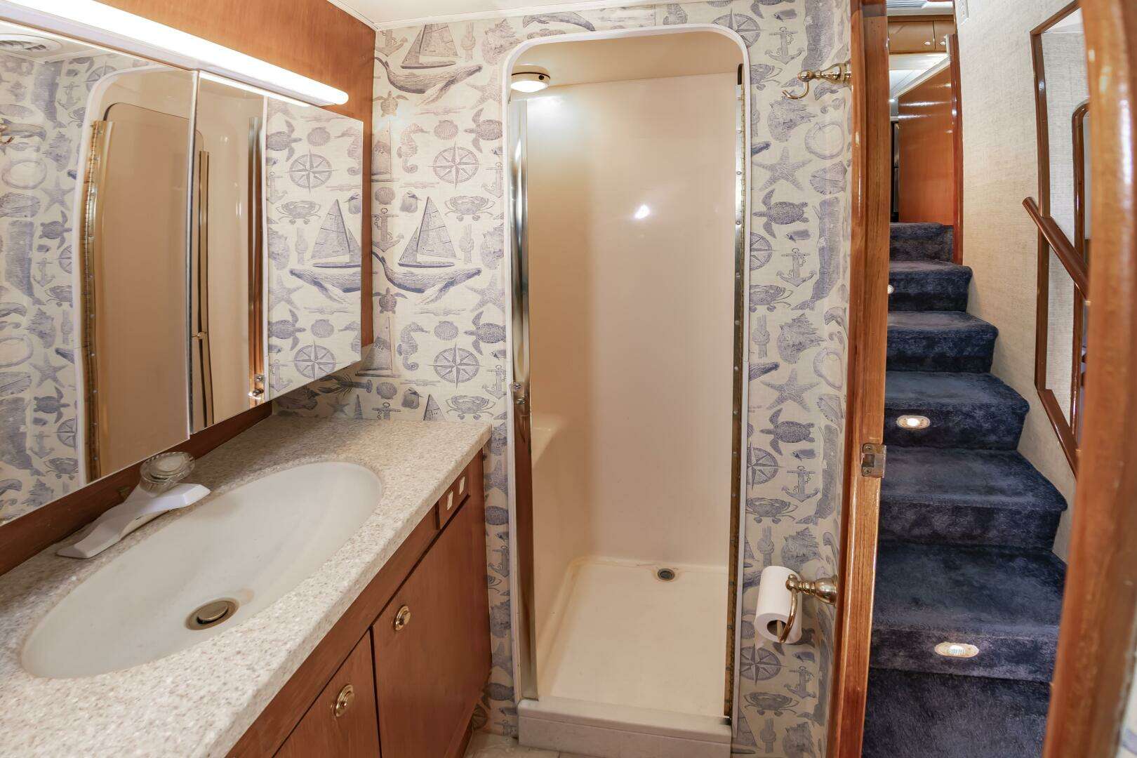 2001 Ocean Yachts 52 SUPER SPORT - Image 49