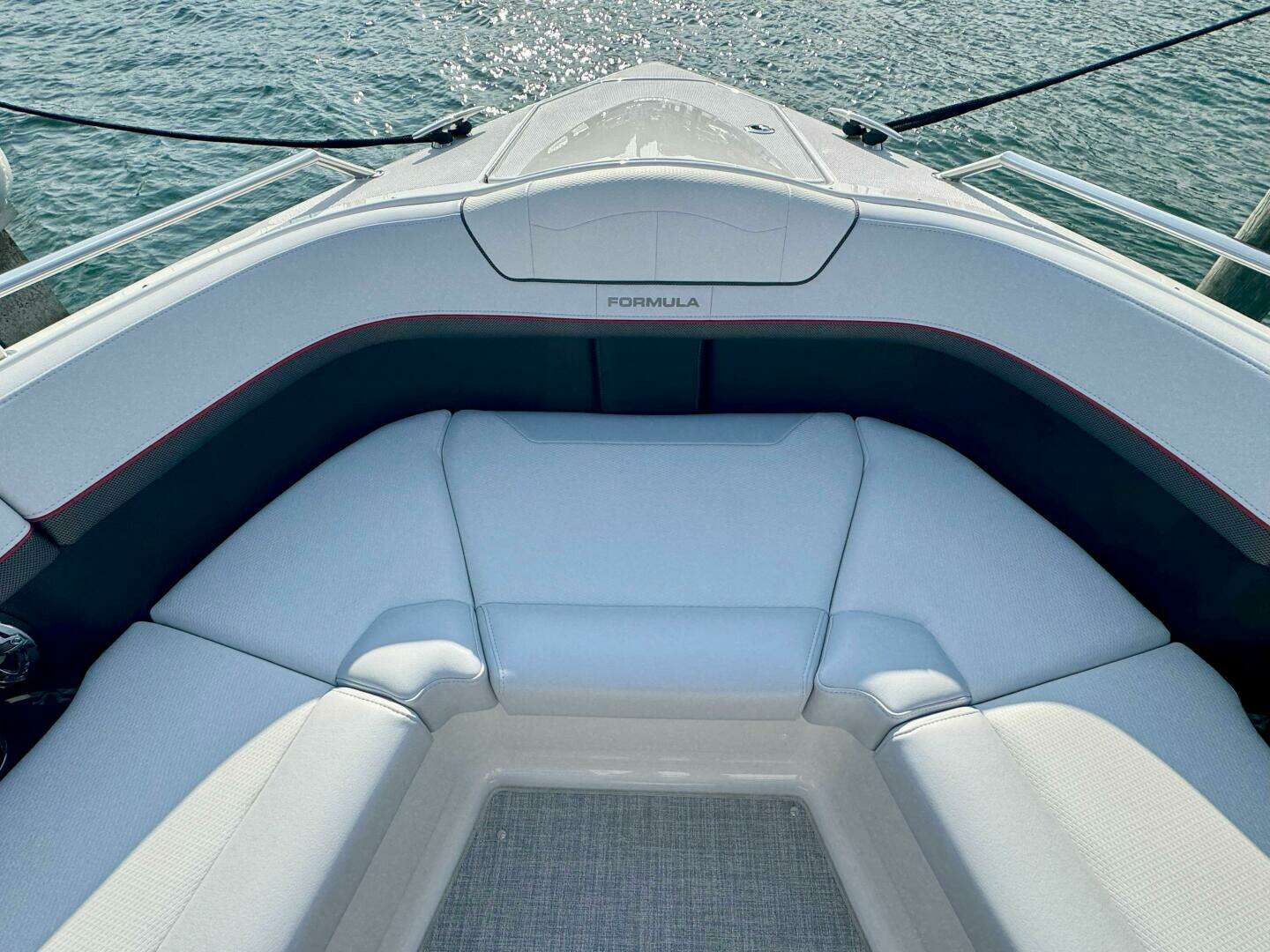 2024 Formula 350 Crossover Bowrider - Image 41