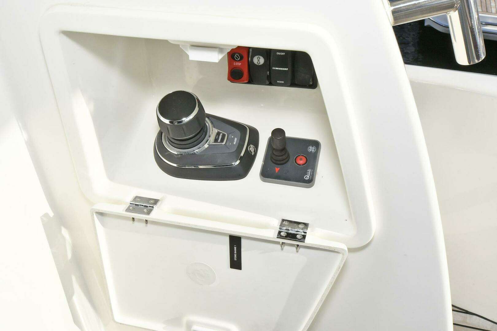 2018 Prestige 560 Fly - Image 7