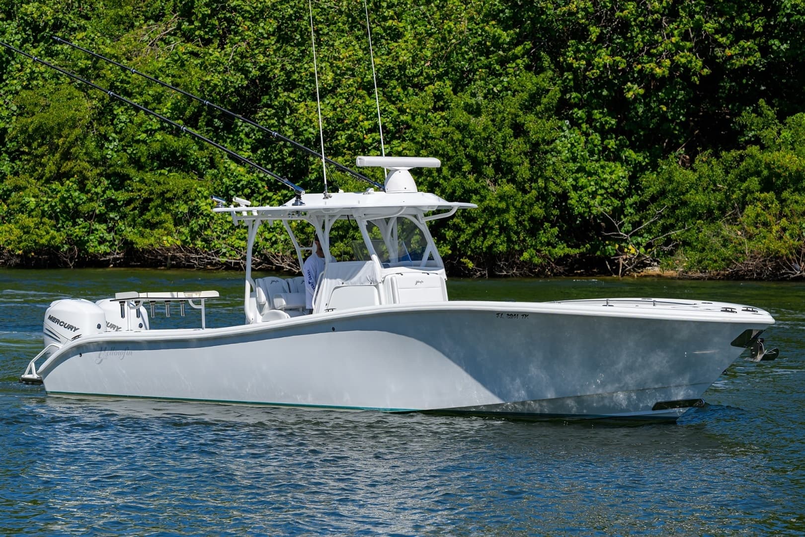 2023 Yellowfin 34 Offshore - Image 46