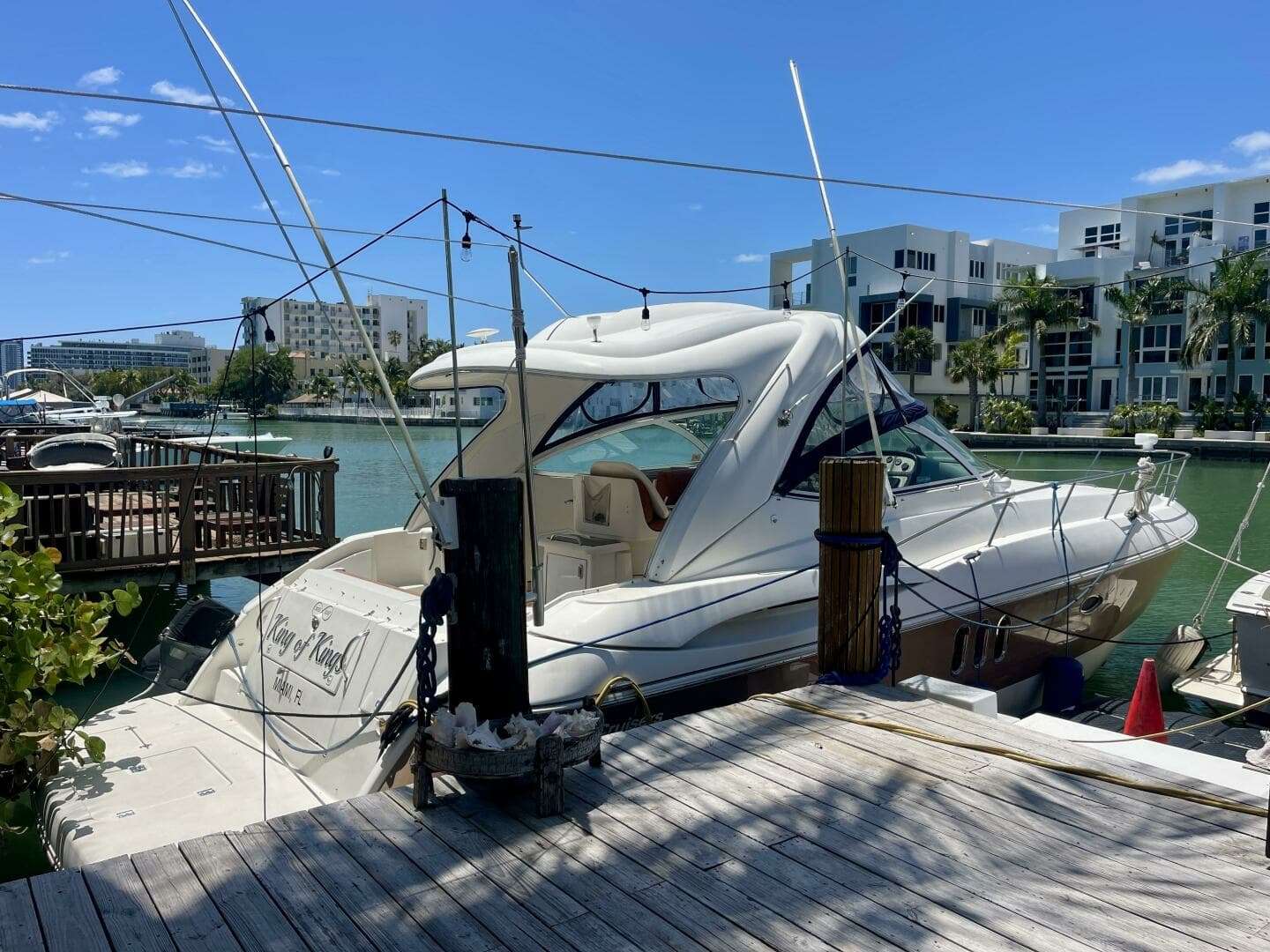 2006 Cruisers Yachts 420 Express - Image 7