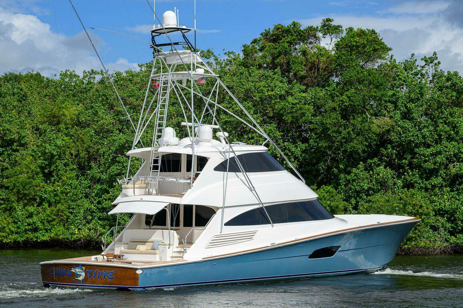 2020 Viking 92 Enclosed Bridge - Image 48