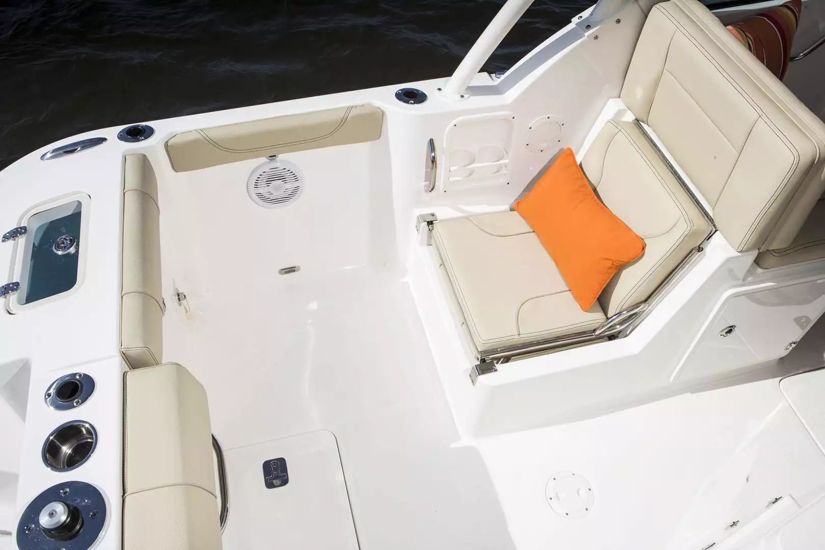 2021 Pursuit DC 235 Dual Console - Image 11
