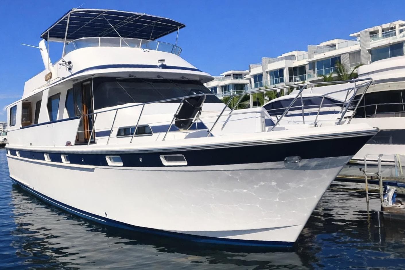 1988 Jefferson Marquessa 60 MY yacht docked in harbor.