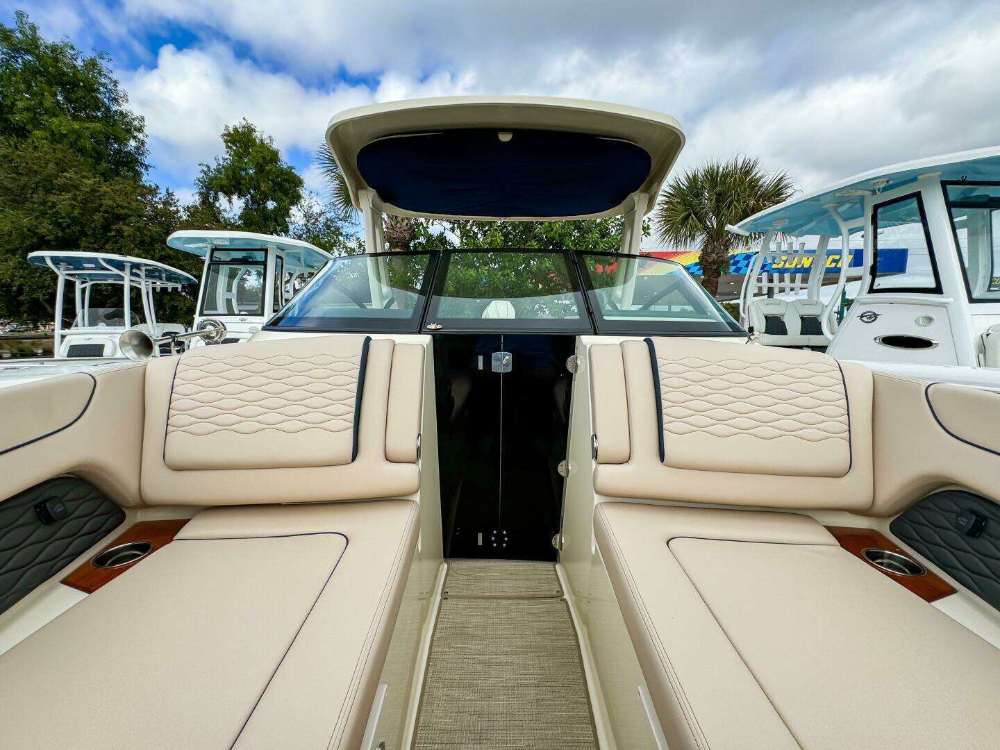 2026 Chris-Craft Sportster 28 - Image 13