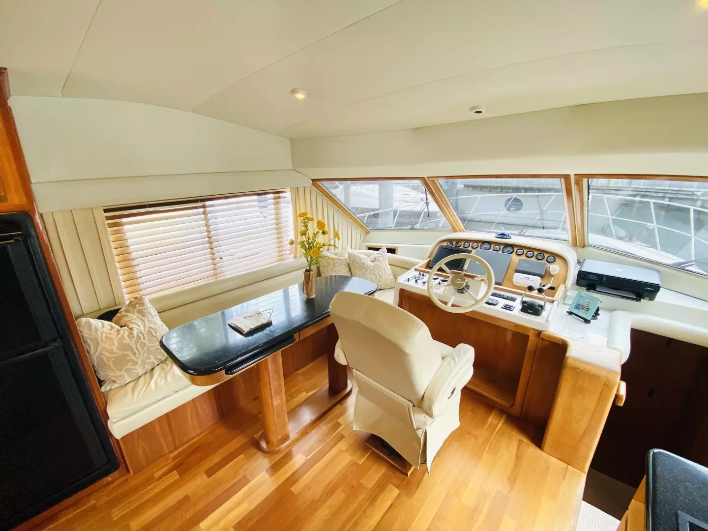 2003 Navigator 5700 Rival - Image 48