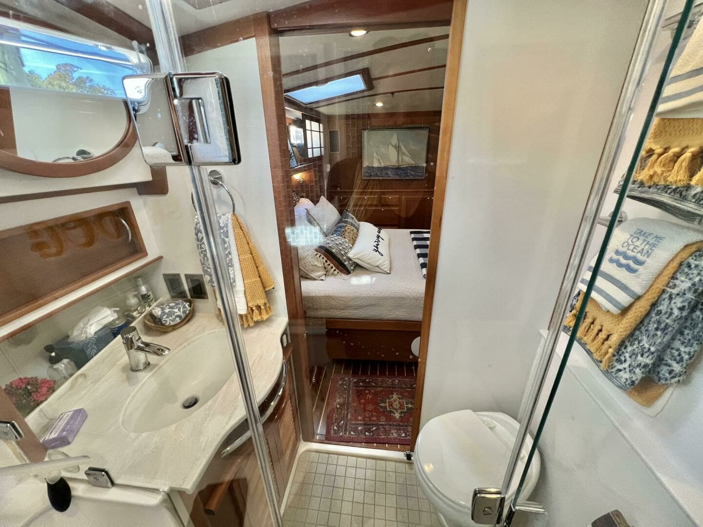 2017 Sabre 48 Salon Express - Image 44