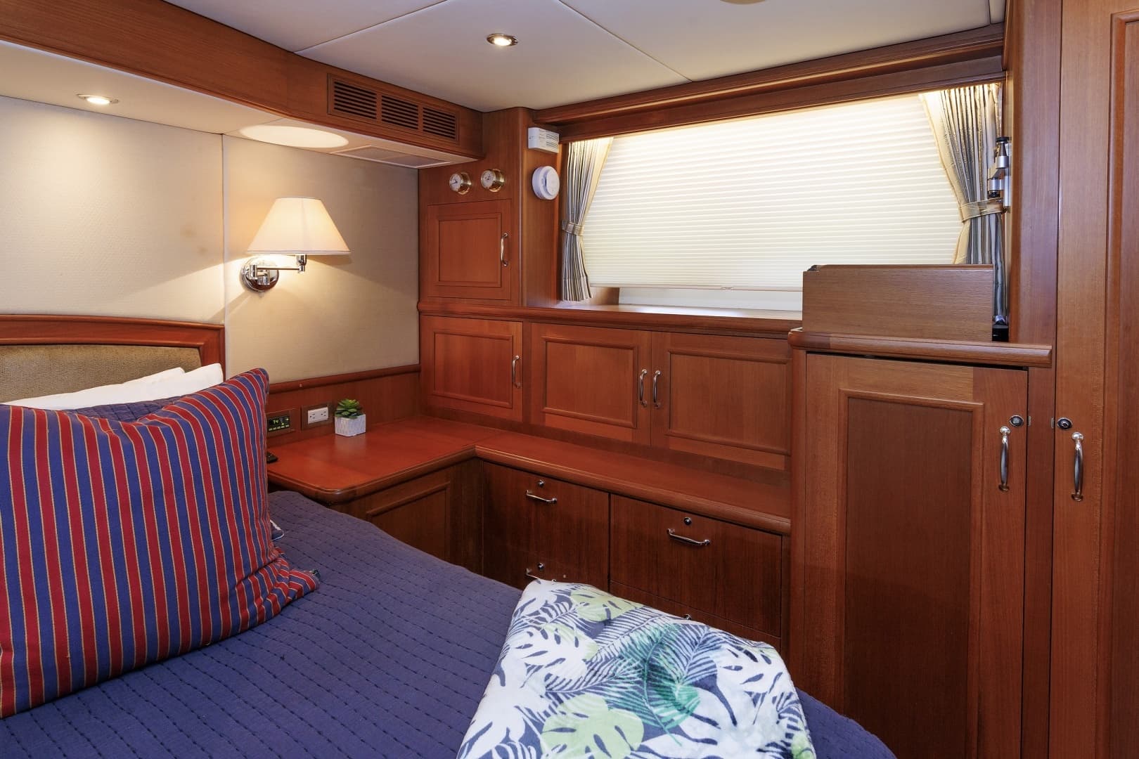 2007 Grand Banks — - Image 60