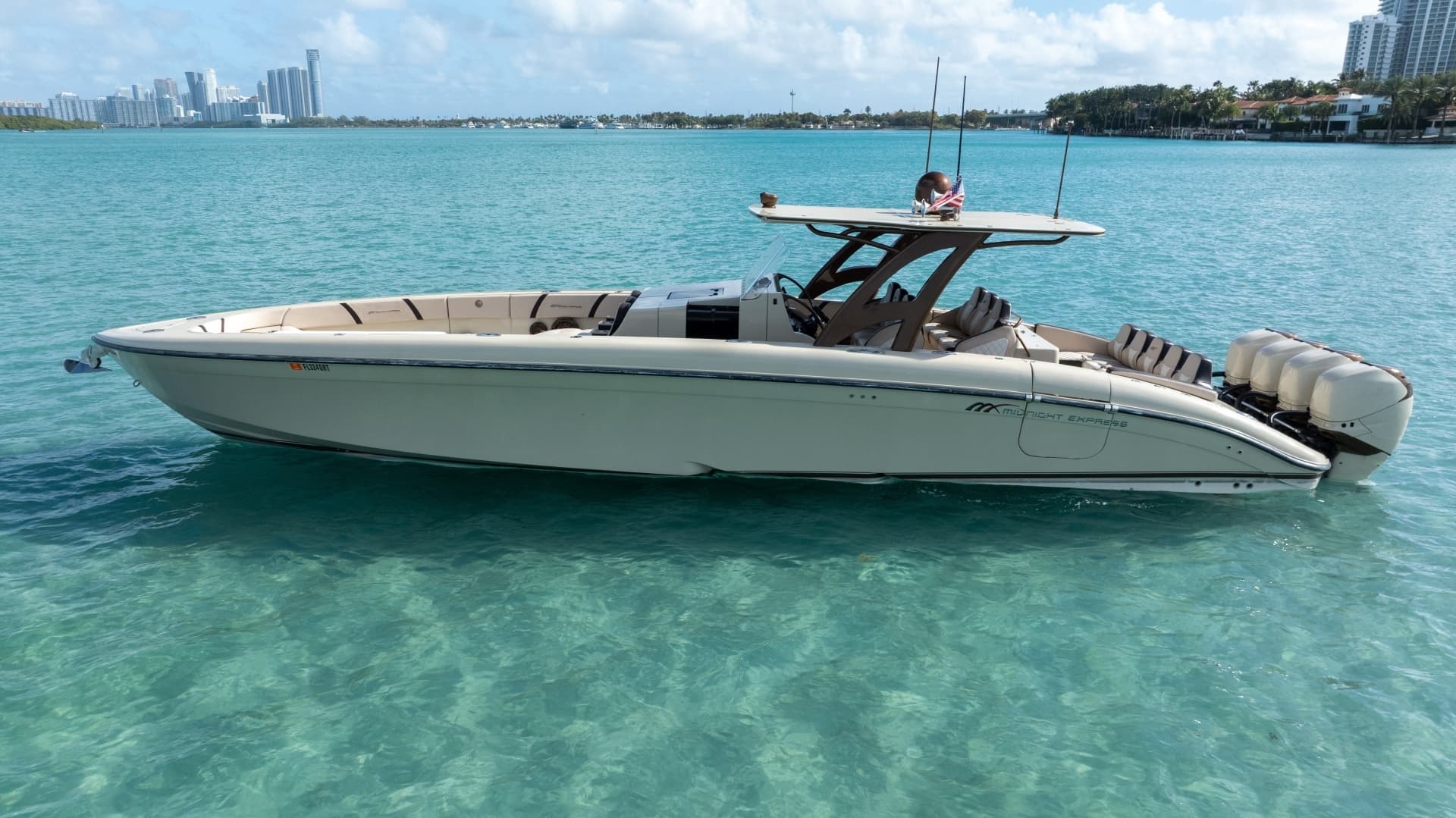 2019 Midnight Express — - Image 12