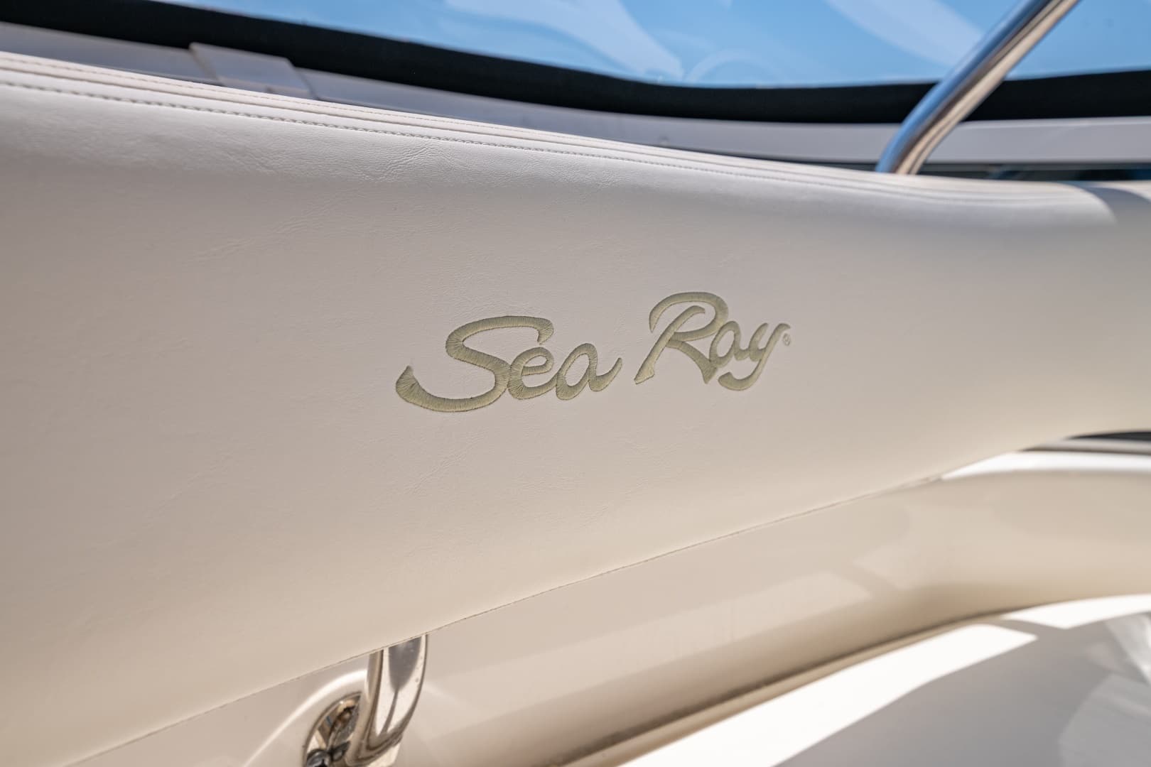 2003 Sea Ray 480 Sedan Bridge - Image 43