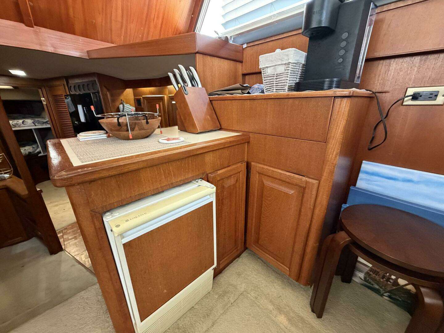 1987 Viking 44 Motor Yacht - Image 46