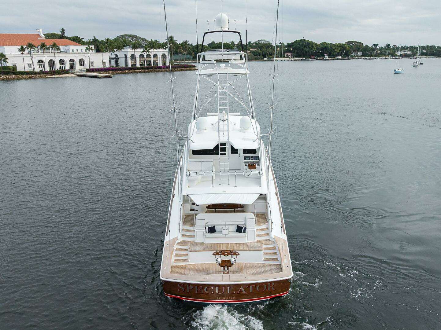 2017 Viking 92 Enclosed Bridge - Image 5