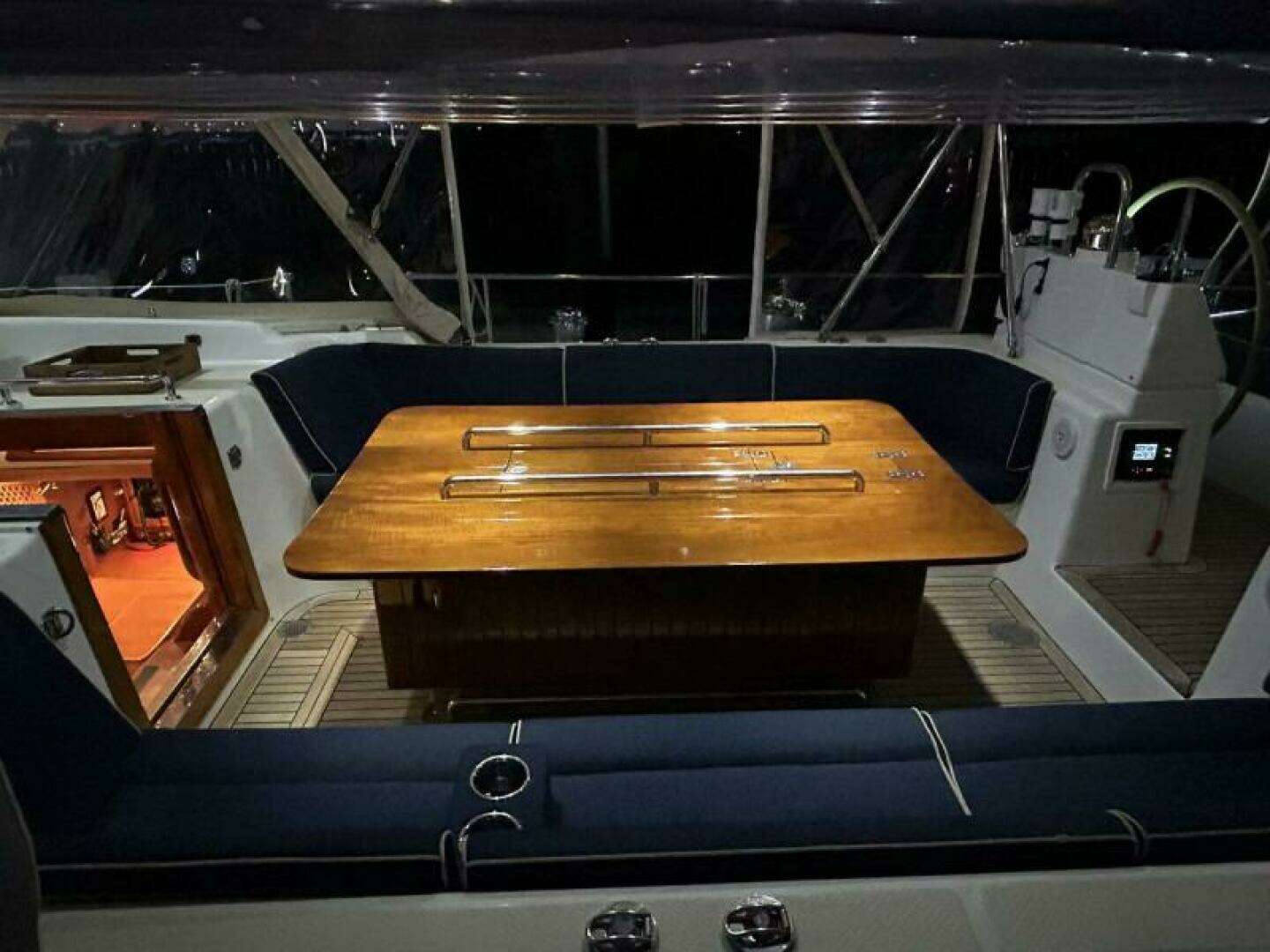 2011 Hylas 70 - Image 25