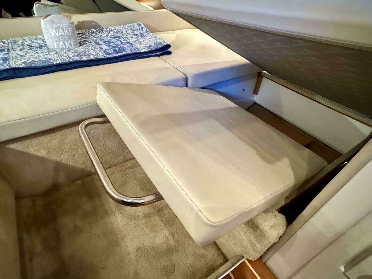 2006 Regal 3360 Window Express - Image 51