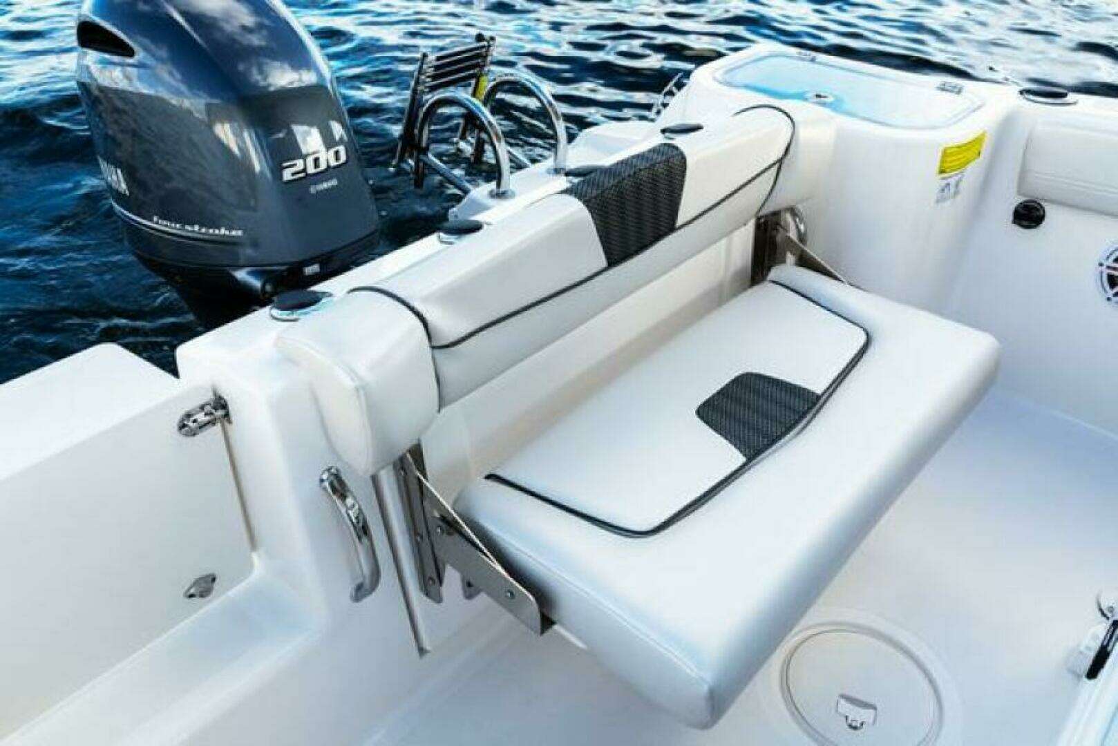2023 Wellcraft 222F - Image 14