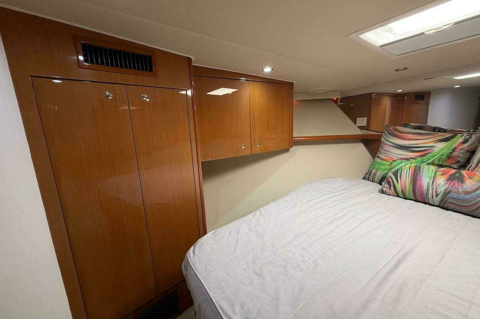 2004 Viking 56 Convertible - Image 28