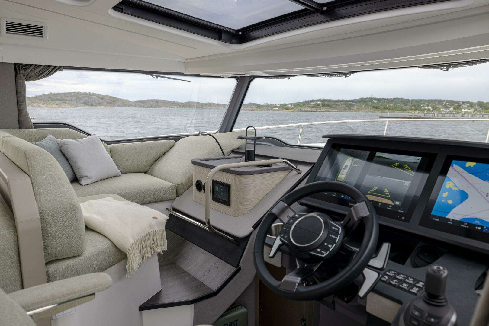 2027 Nimbus 495 Flybridge - Image 14