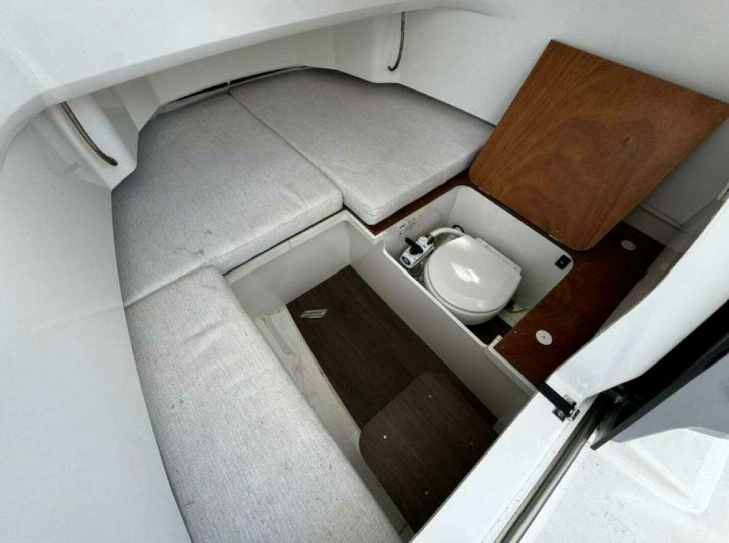 2023 Jeanneau Leader 7.5 CC S3 - Image 5
