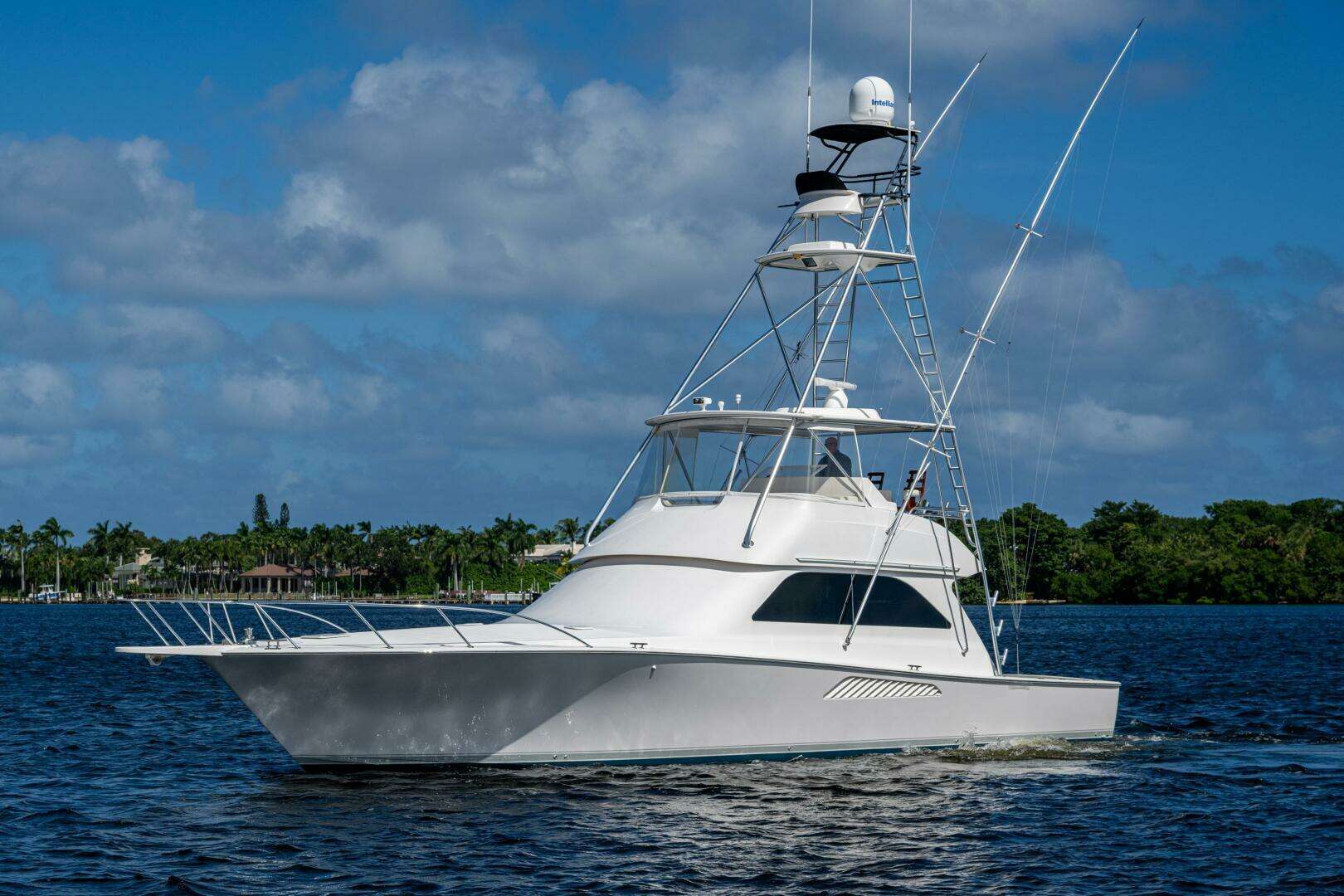 2006 Viking 52 Convertible - Image 35