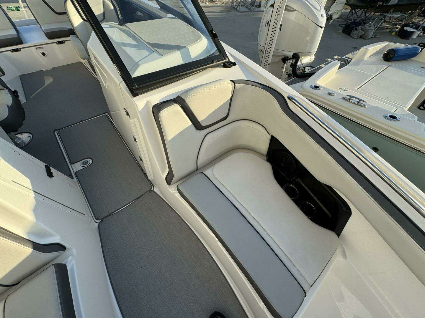 2021 Yamaha Boats AR 250 - Image 38