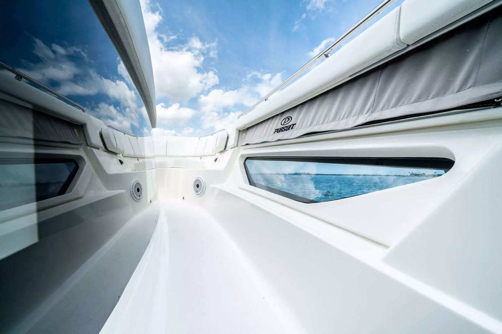 2021 Pursuit S378 - Image 6
