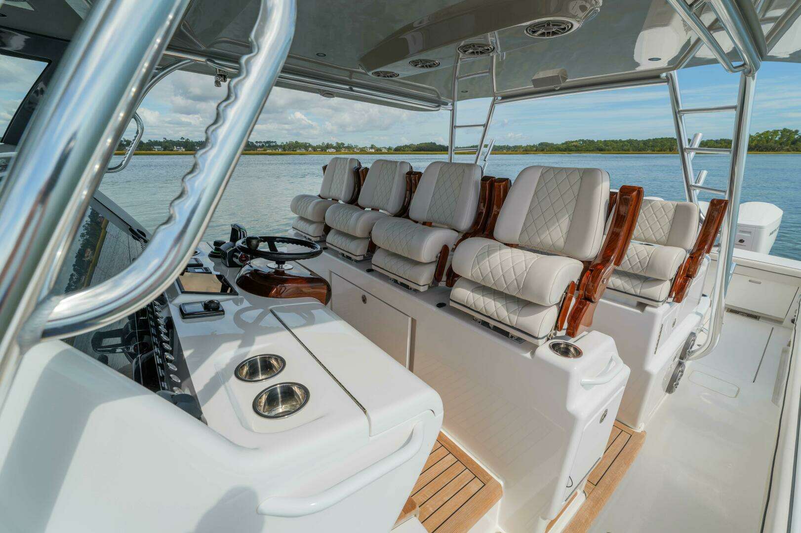 2024 Valhalla Boatworks V-55 - Image 14