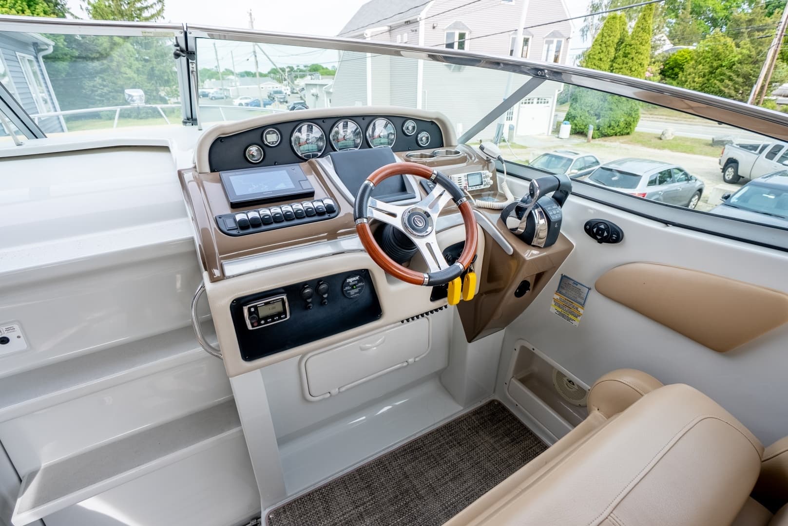 2016 Crownline 294 CR - Image 13