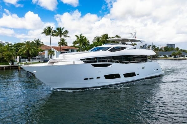2019 Sunseeker 95 Motor Yacht - Image 1