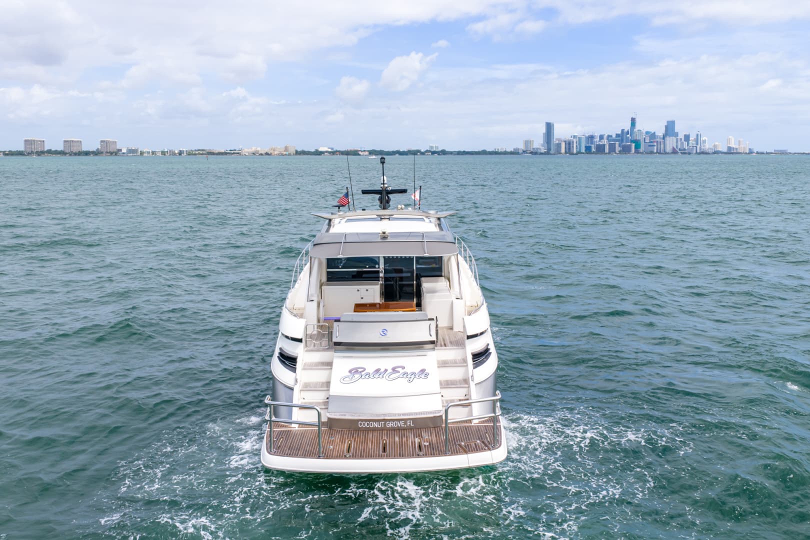 2024 Riviera 6000 SPORT YACHT - Image 10