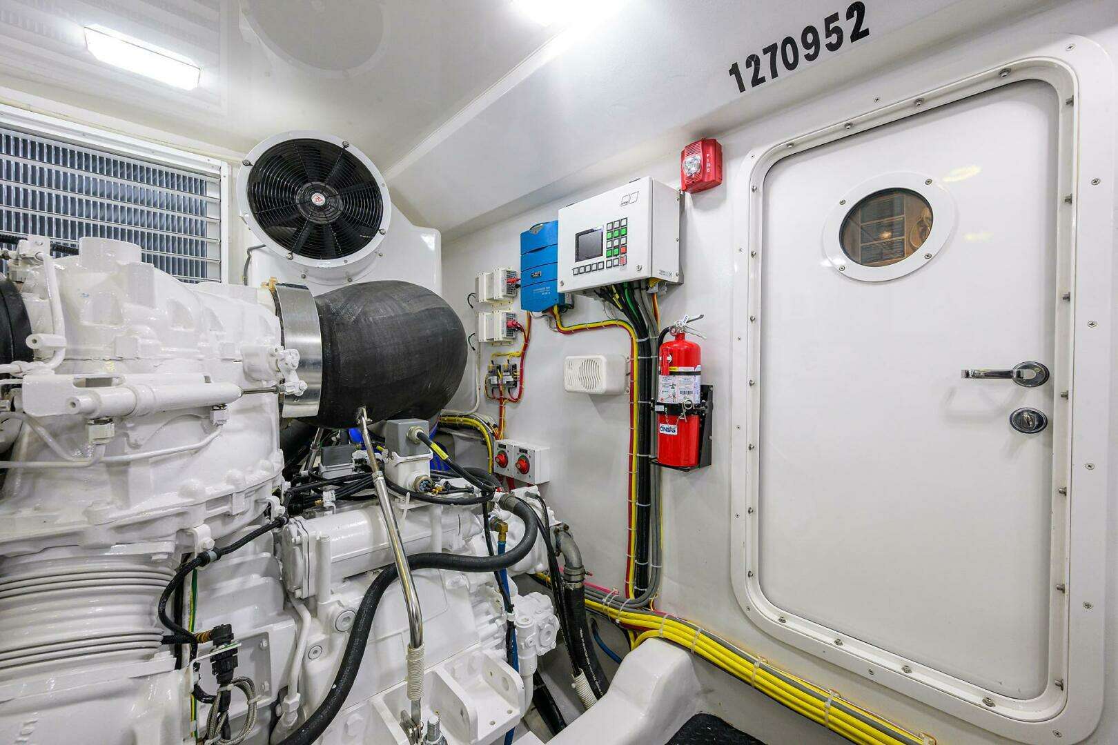 2017 Viking 92 Enclosed Bridge - Image 82