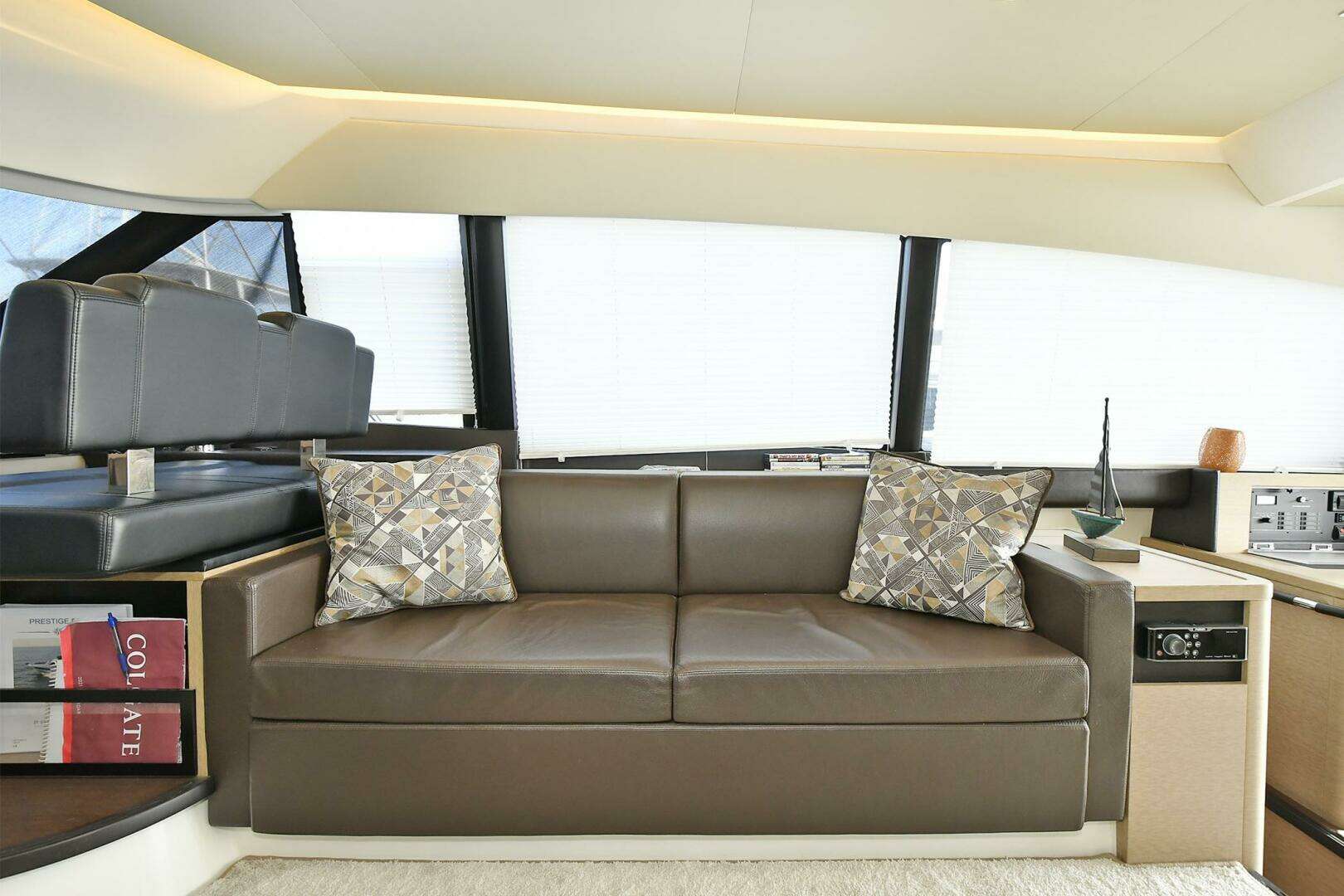 2018 Prestige 560 Fly - Image 38