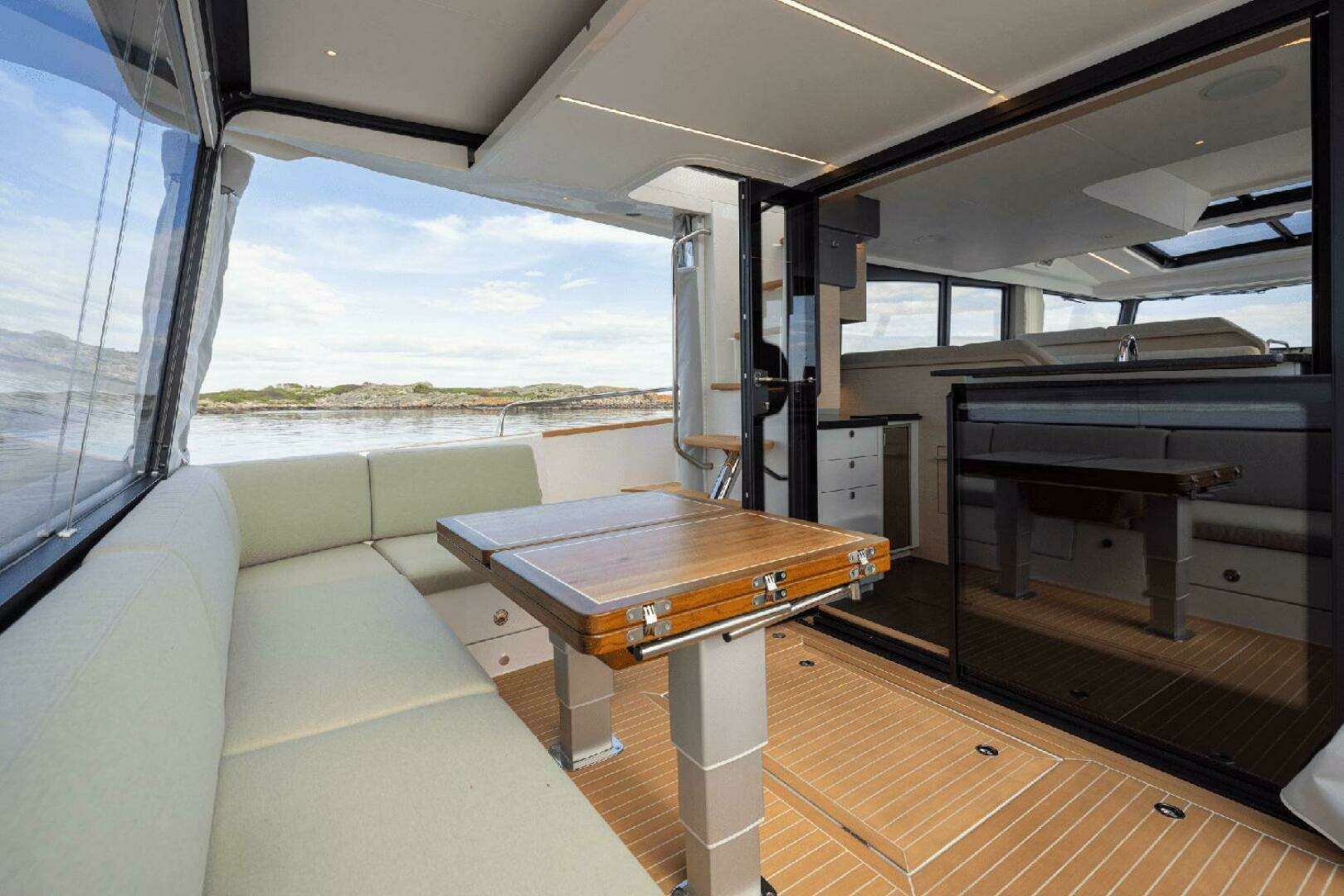 2025 Nimbus 495 Flybridge - Image 14