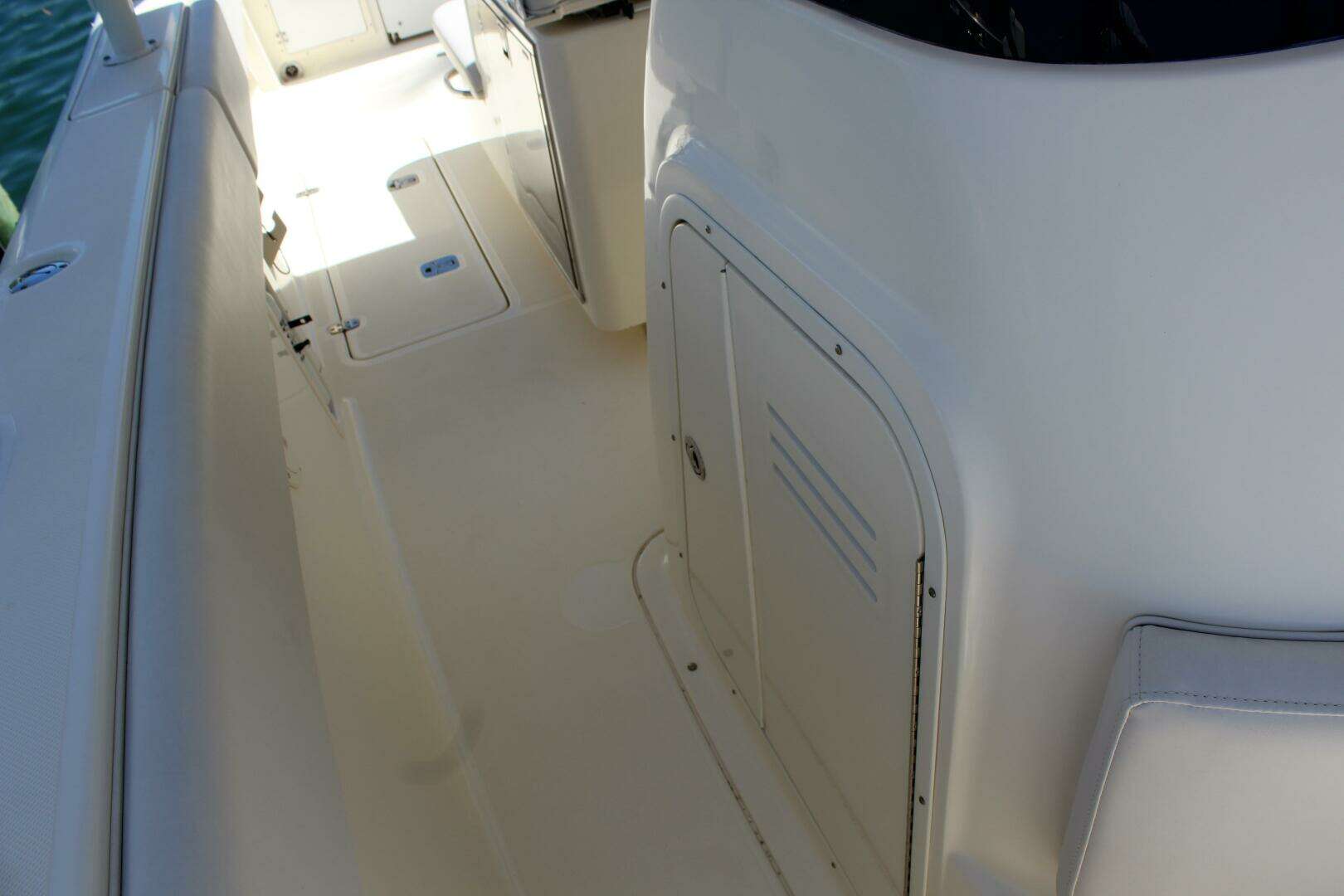 2008 Pursuit 3100 Sport - Image 26
