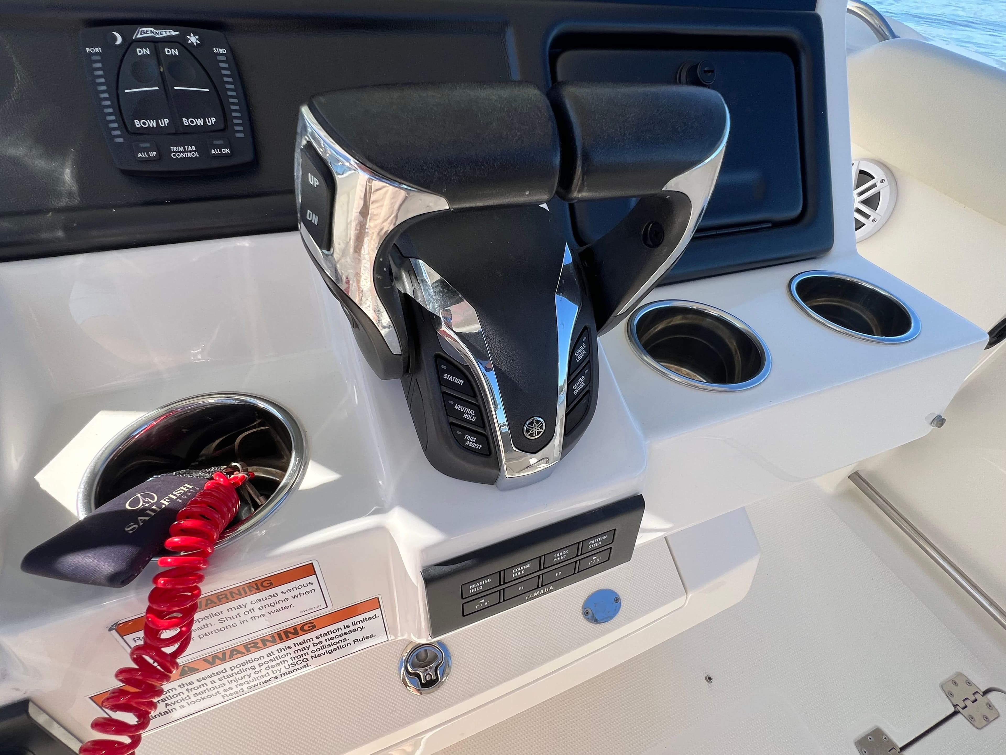 2023 SAILFISH 272 CC - Image 3